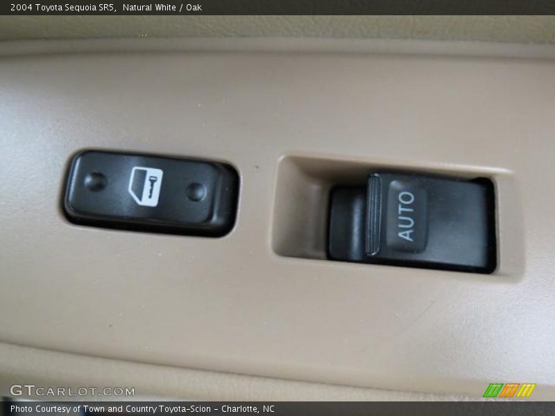 Natural White / Oak 2004 Toyota Sequoia SR5