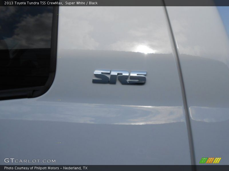 Super White / Black 2013 Toyota Tundra TSS CrewMax