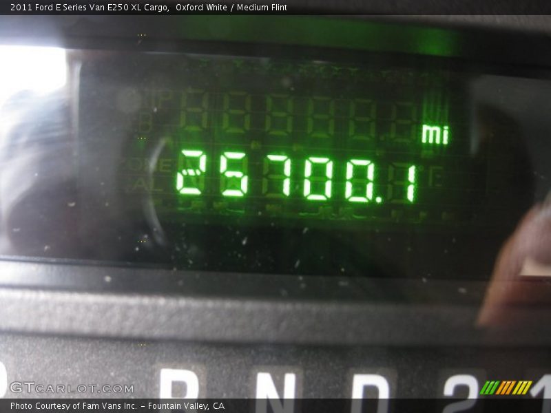Oxford White / Medium Flint 2011 Ford E Series Van E250 XL Cargo