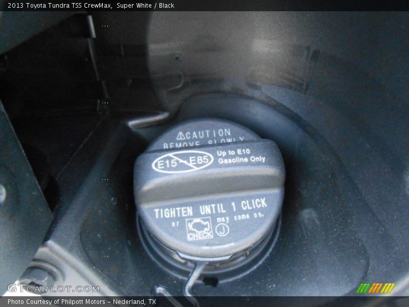 Super White / Black 2013 Toyota Tundra TSS CrewMax