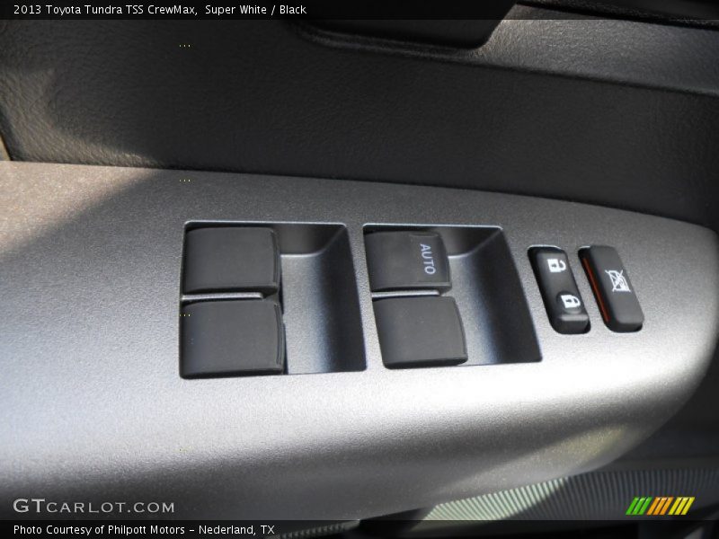 Super White / Black 2013 Toyota Tundra TSS CrewMax