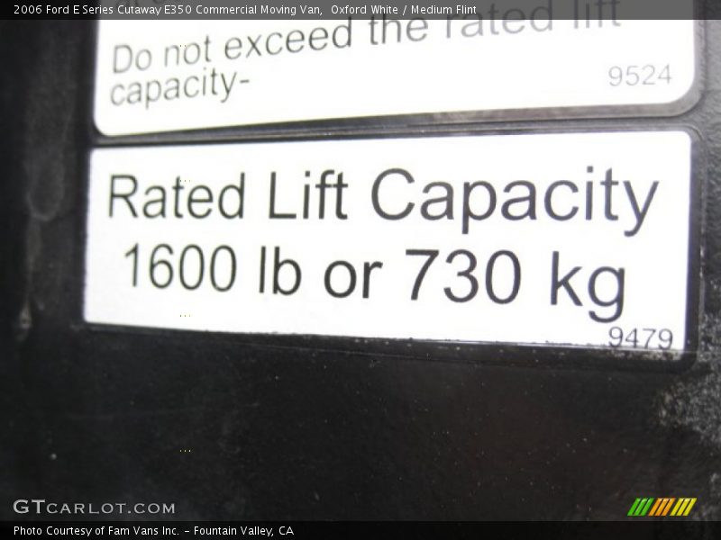 Oxford White / Medium Flint 2006 Ford E Series Cutaway E350 Commercial Moving Van
