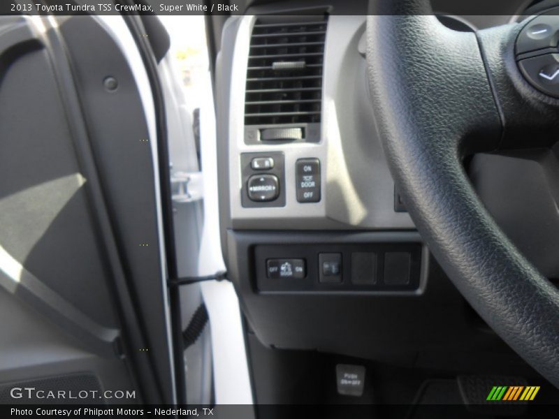 Super White / Black 2013 Toyota Tundra TSS CrewMax