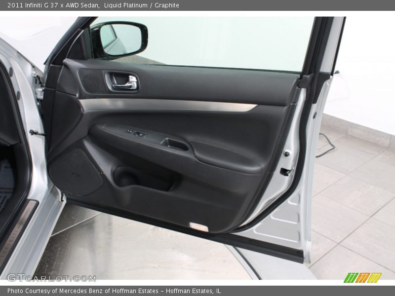 Door Panel of 2011 G 37 x AWD Sedan