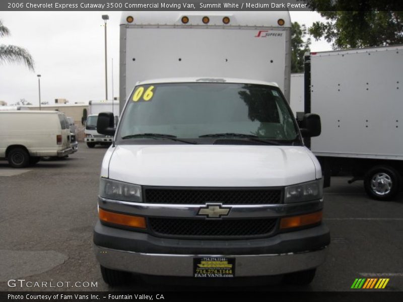 Summit White / Medium Dark Pewter 2006 Chevrolet Express Cutaway 3500 Commercial Moving Van