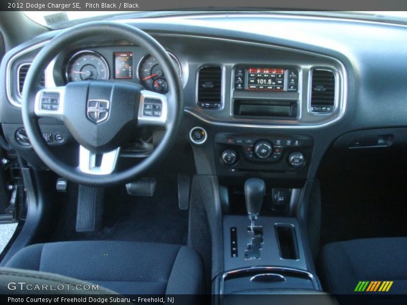 Pitch Black / Black 2012 Dodge Charger SE