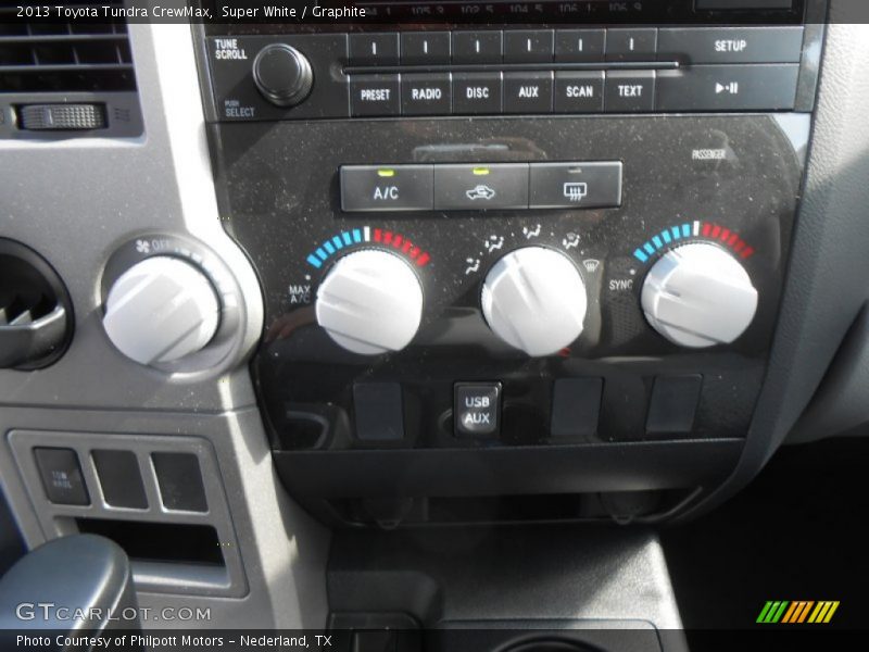 Super White / Graphite 2013 Toyota Tundra CrewMax