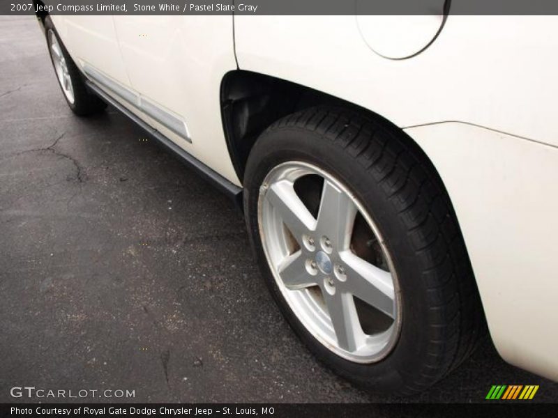 Stone White / Pastel Slate Gray 2007 Jeep Compass Limited