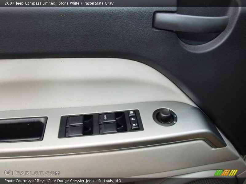 Stone White / Pastel Slate Gray 2007 Jeep Compass Limited