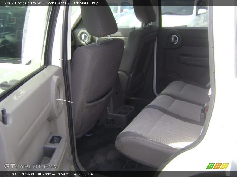 Stone White / Dark Slate Gray 2007 Dodge Nitro SXT