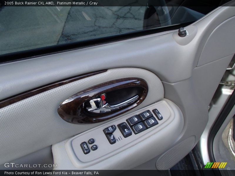 Platinum Metallic / Gray 2005 Buick Rainier CXL AWD