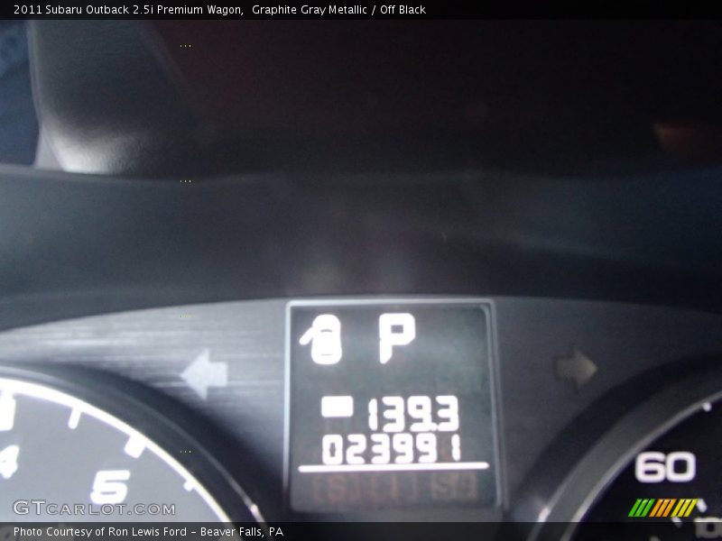Graphite Gray Metallic / Off Black 2011 Subaru Outback 2.5i Premium Wagon