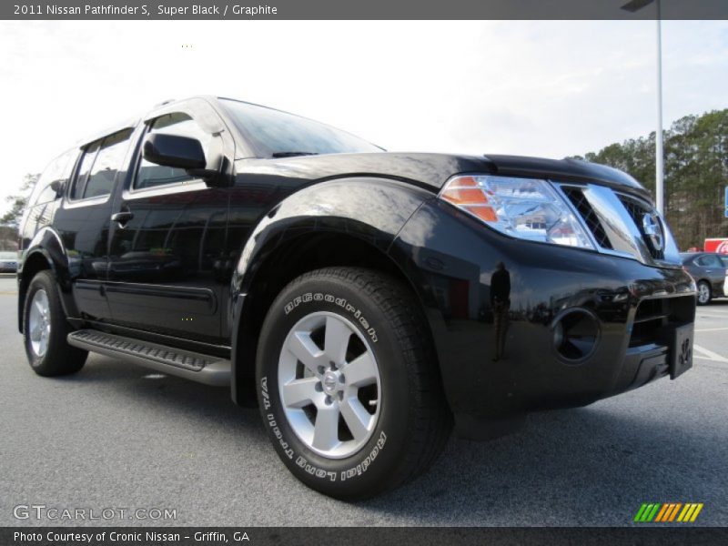 Super Black / Graphite 2011 Nissan Pathfinder S