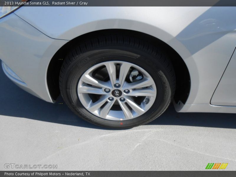Radiant Silver / Gray 2013 Hyundai Sonata GLS