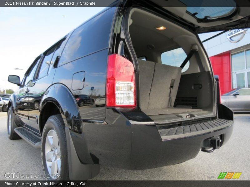 Super Black / Graphite 2011 Nissan Pathfinder S