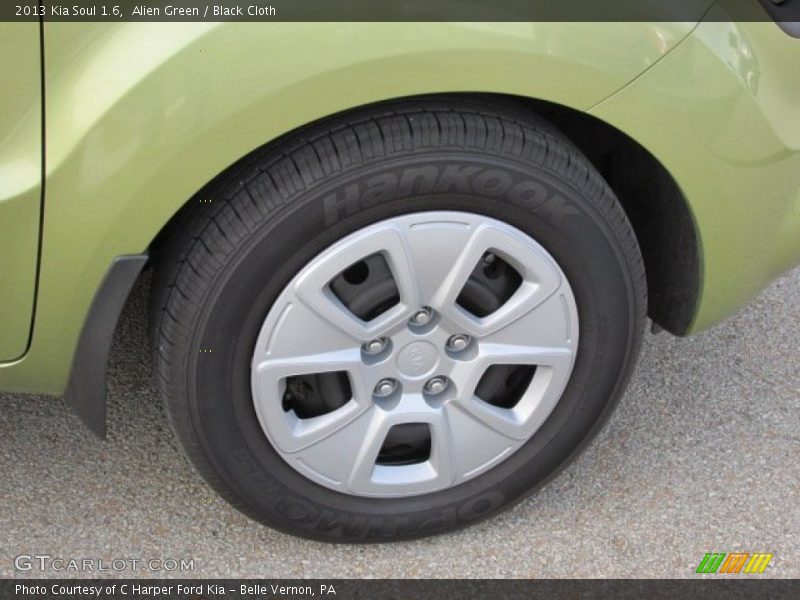 Alien Green / Black Cloth 2013 Kia Soul 1.6