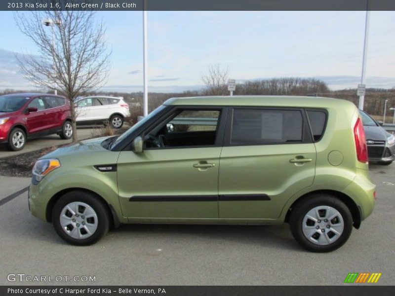 Alien Green / Black Cloth 2013 Kia Soul 1.6