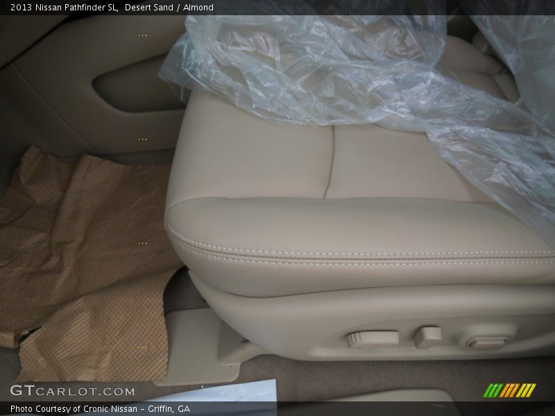 Desert Sand / Almond 2013 Nissan Pathfinder SL