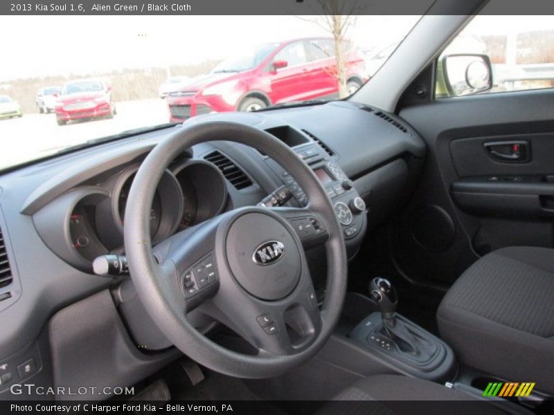 Alien Green / Black Cloth 2013 Kia Soul 1.6