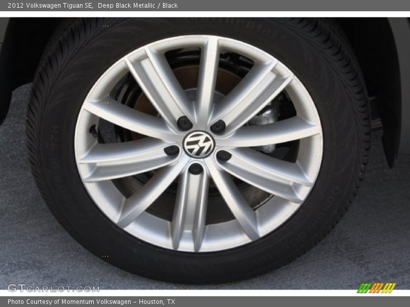 Deep Black Metallic / Black 2012 Volkswagen Tiguan SE