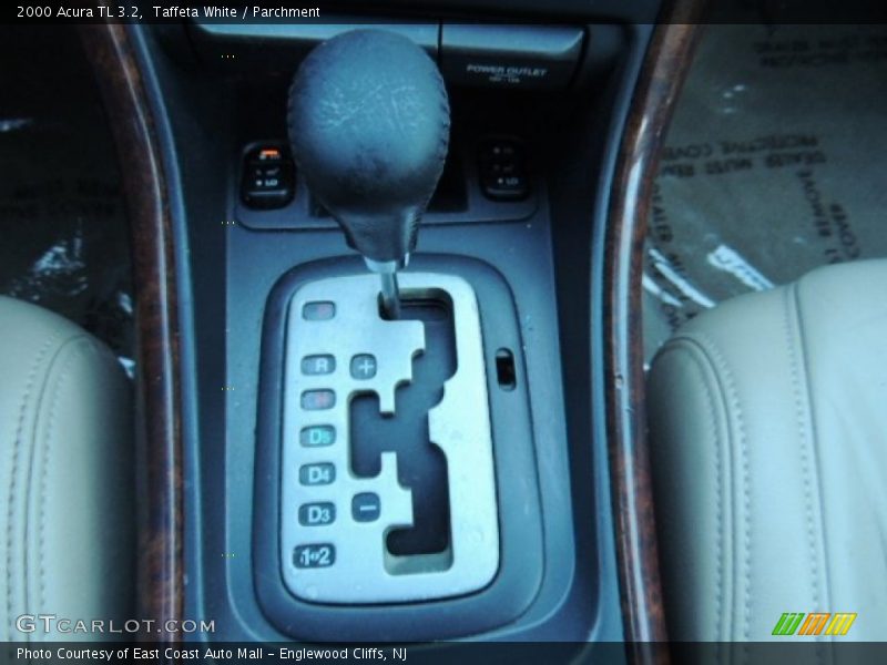 Taffeta White / Parchment 2000 Acura TL 3.2