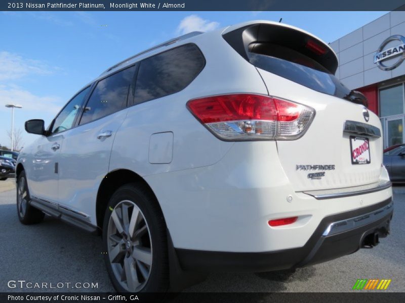 Moonlight White / Almond 2013 Nissan Pathfinder Platinum