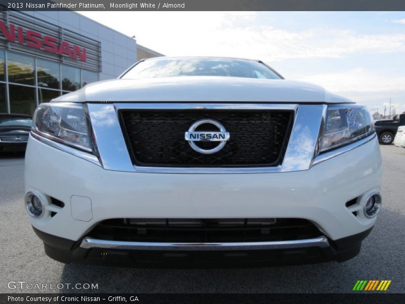 Moonlight White / Almond 2013 Nissan Pathfinder Platinum