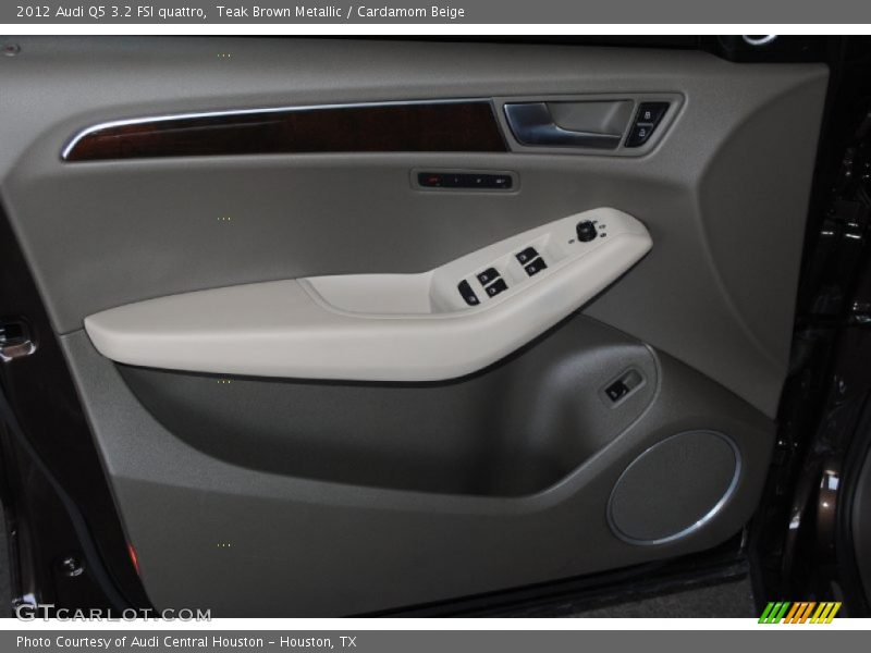 Teak Brown Metallic / Cardamom Beige 2012 Audi Q5 3.2 FSI quattro