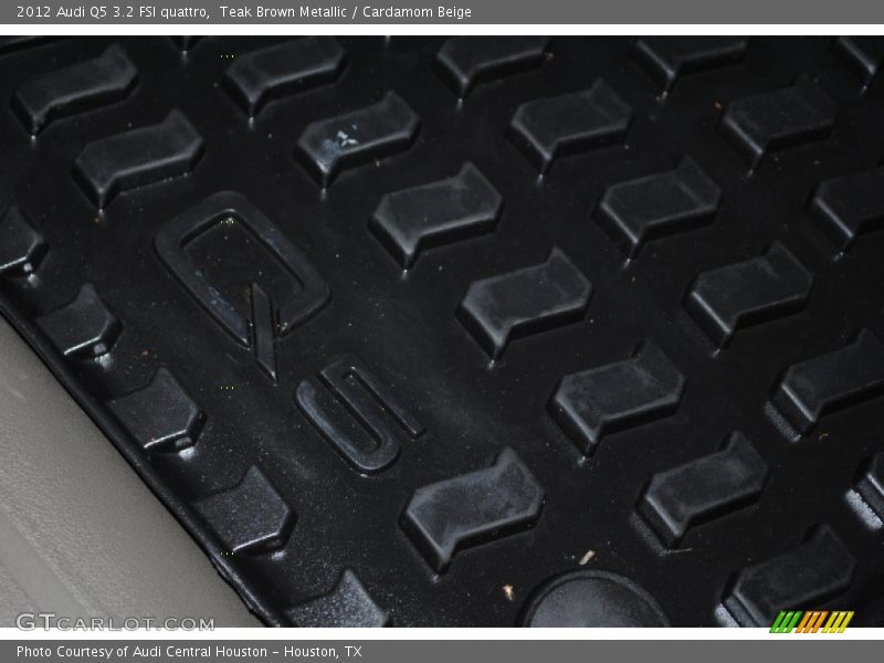 Teak Brown Metallic / Cardamom Beige 2012 Audi Q5 3.2 FSI quattro