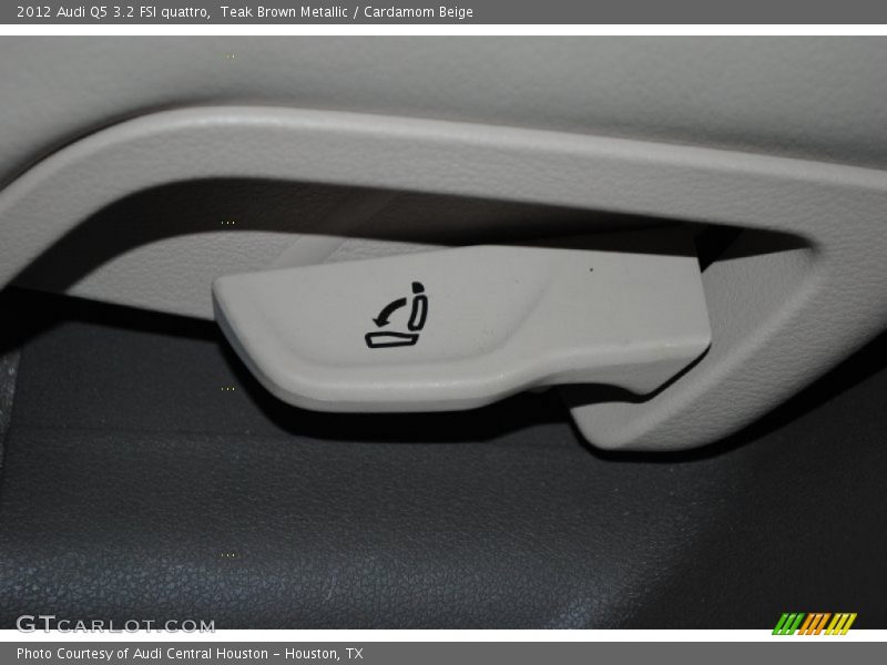 Teak Brown Metallic / Cardamom Beige 2012 Audi Q5 3.2 FSI quattro
