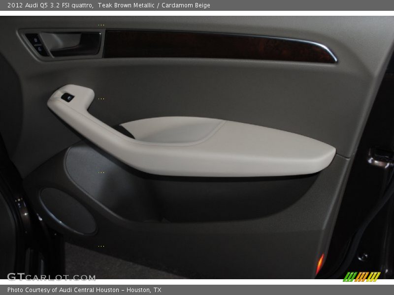 Teak Brown Metallic / Cardamom Beige 2012 Audi Q5 3.2 FSI quattro