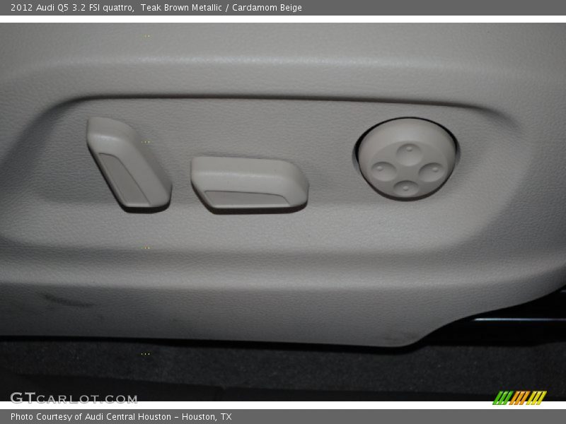 Teak Brown Metallic / Cardamom Beige 2012 Audi Q5 3.2 FSI quattro