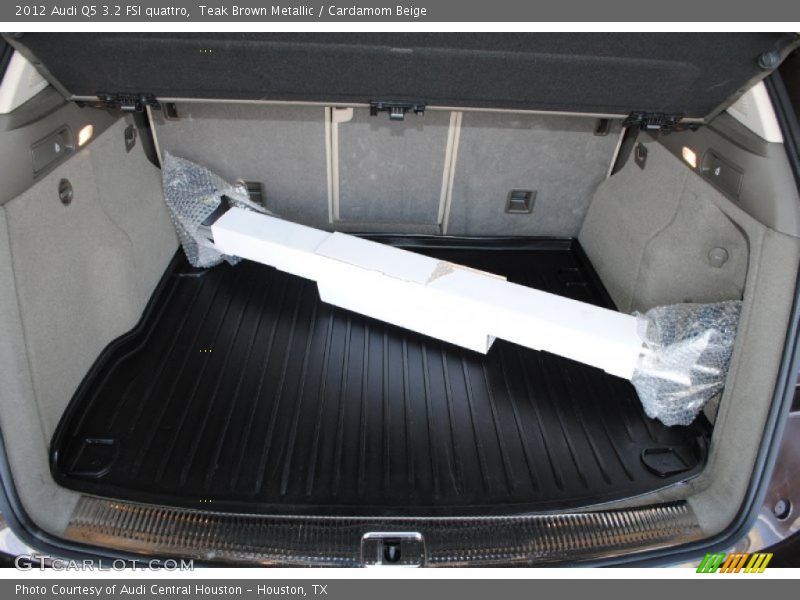 Teak Brown Metallic / Cardamom Beige 2012 Audi Q5 3.2 FSI quattro