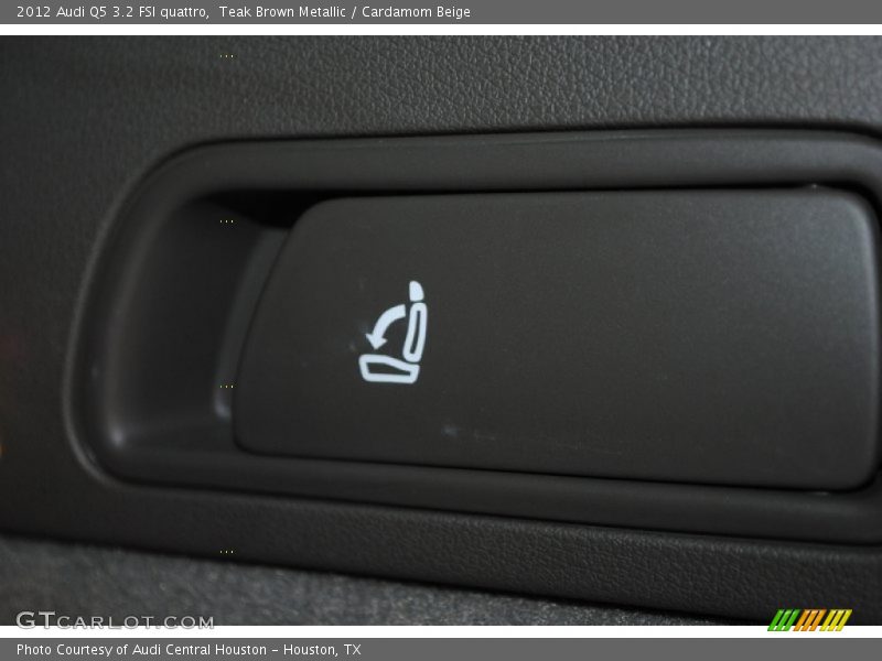 Teak Brown Metallic / Cardamom Beige 2012 Audi Q5 3.2 FSI quattro