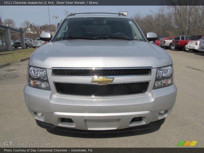 Sheer Silver Metallic / Ebony 2011 Chevrolet Avalanche LS 4x4