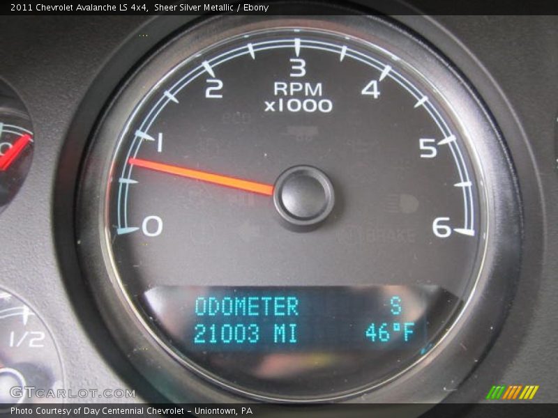 Sheer Silver Metallic / Ebony 2011 Chevrolet Avalanche LS 4x4