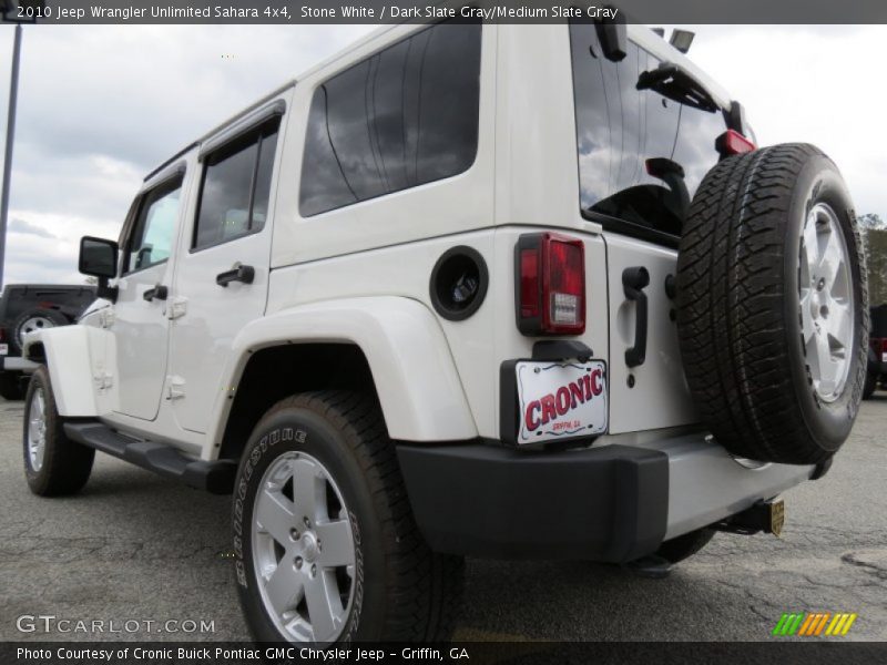 Stone White / Dark Slate Gray/Medium Slate Gray 2010 Jeep Wrangler Unlimited Sahara 4x4