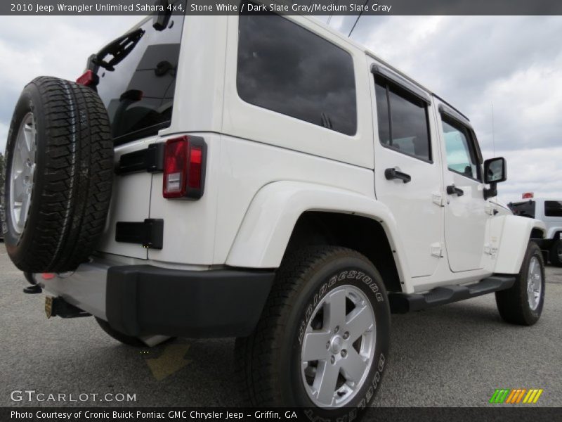 Stone White / Dark Slate Gray/Medium Slate Gray 2010 Jeep Wrangler Unlimited Sahara 4x4
