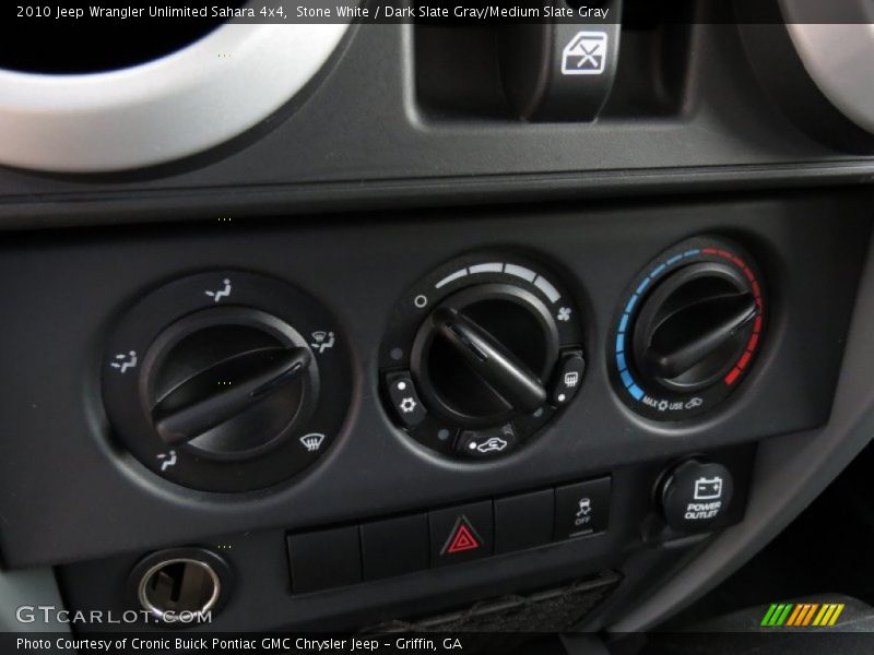 Stone White / Dark Slate Gray/Medium Slate Gray 2010 Jeep Wrangler Unlimited Sahara 4x4
