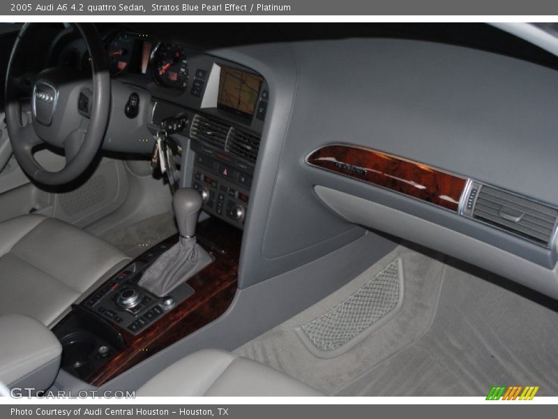 Stratos Blue Pearl Effect / Platinum 2005 Audi A6 4.2 quattro Sedan