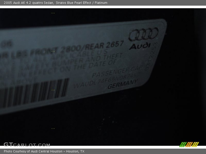 Stratos Blue Pearl Effect / Platinum 2005 Audi A6 4.2 quattro Sedan