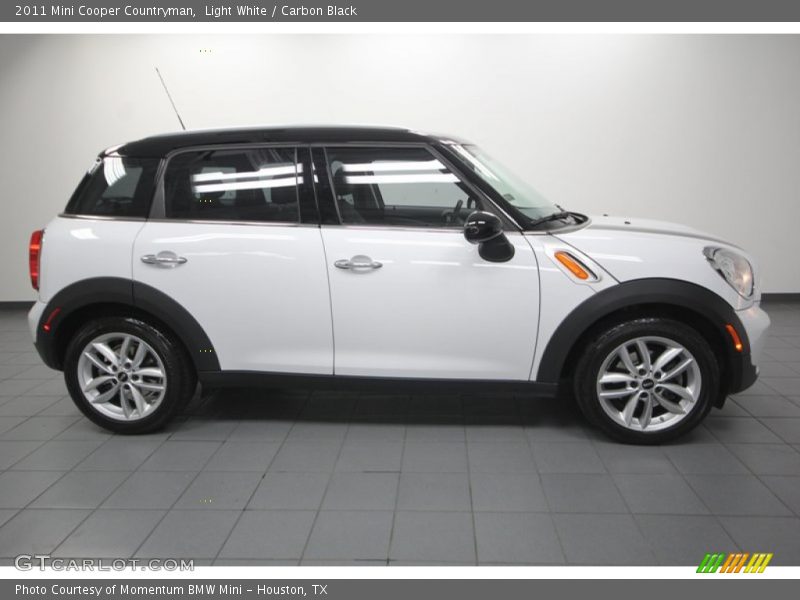 Light White / Carbon Black 2011 Mini Cooper Countryman