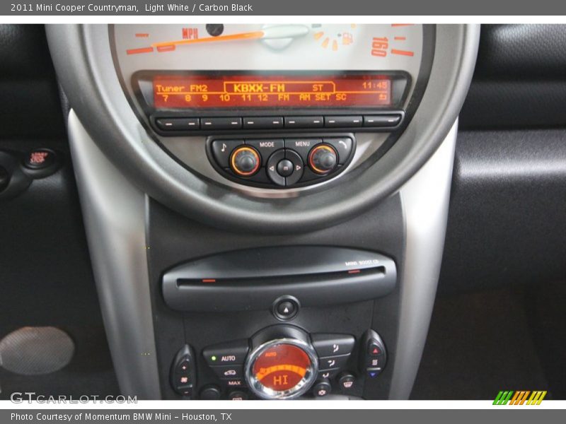 Light White / Carbon Black 2011 Mini Cooper Countryman