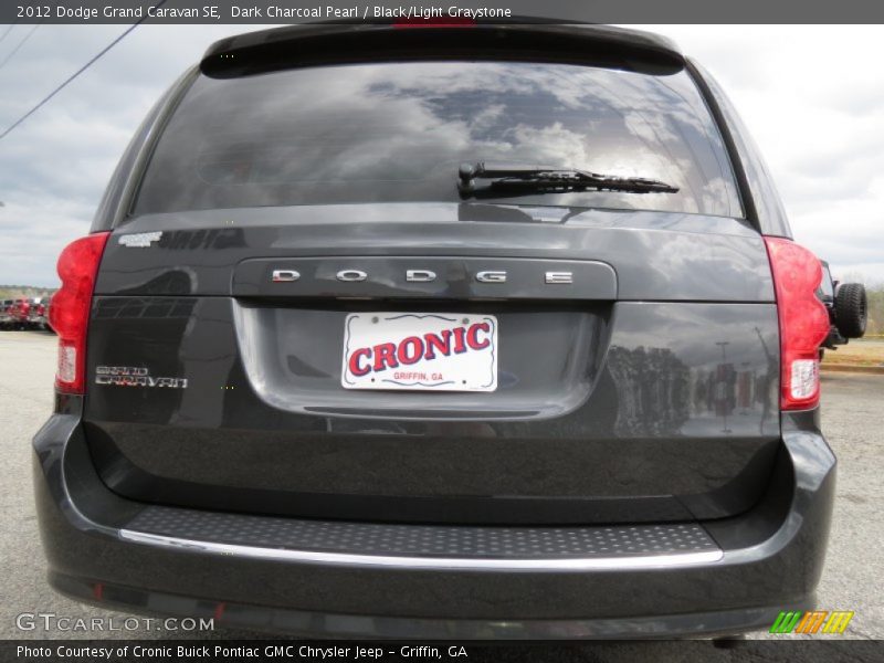 Dark Charcoal Pearl / Black/Light Graystone 2012 Dodge Grand Caravan SE