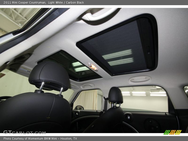 Light White / Carbon Black 2011 Mini Cooper Countryman