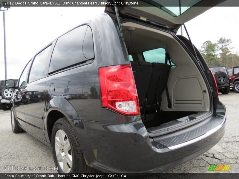 Dark Charcoal Pearl / Black/Light Graystone 2012 Dodge Grand Caravan SE