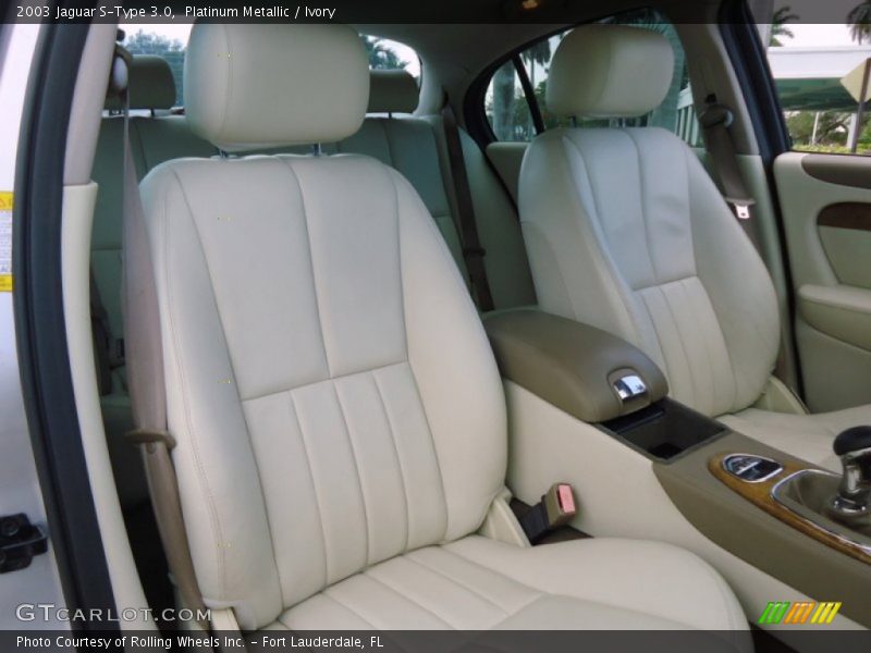 Front Seat of 2003 S-Type 3.0