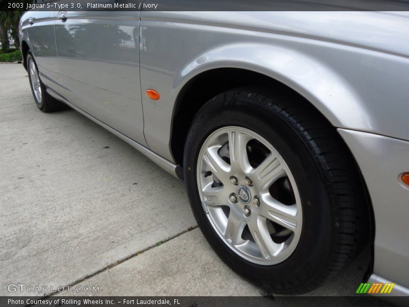 Platinum Metallic / Ivory 2003 Jaguar S-Type 3.0