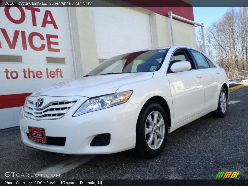 Super White / Ash Gray 2010 Toyota Camry LE