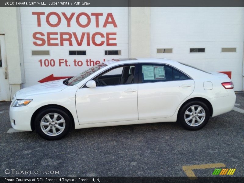 Super White / Ash Gray 2010 Toyota Camry LE